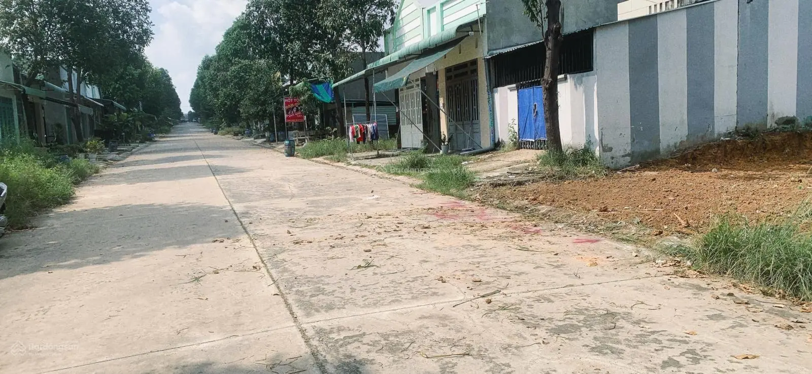 Tôi chính chủ cần bán 150m2 vị trí đẹp, dân cư đông, sát chợ