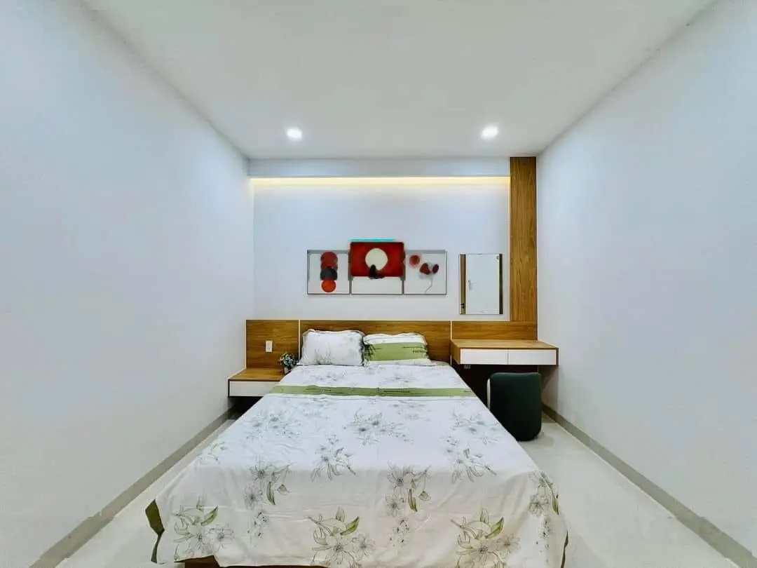Bán gấp nhà Phan Đăng Lưu, p3, Phú Nhuận. Giá 2,63 tỷ.Sổ hồng riêng, pháp lí chuẩn