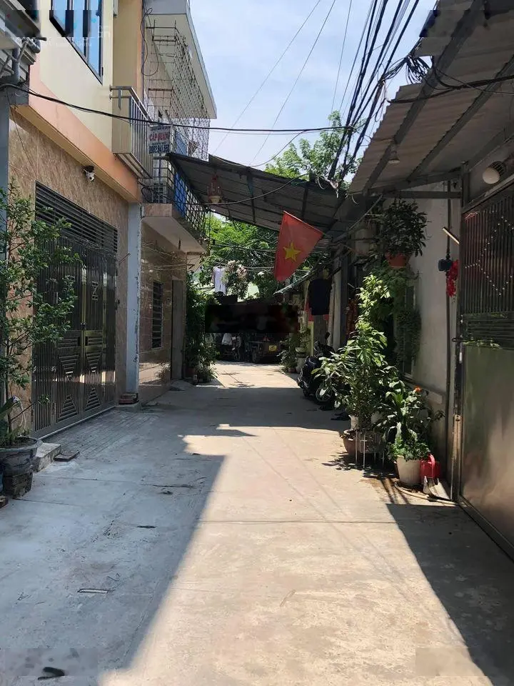 Nhà Phạm Văn Đồng 6 tầng thang máy, nở hậu, gần ga Metro 2, Ciputra, Ngoại Giao Đoàn