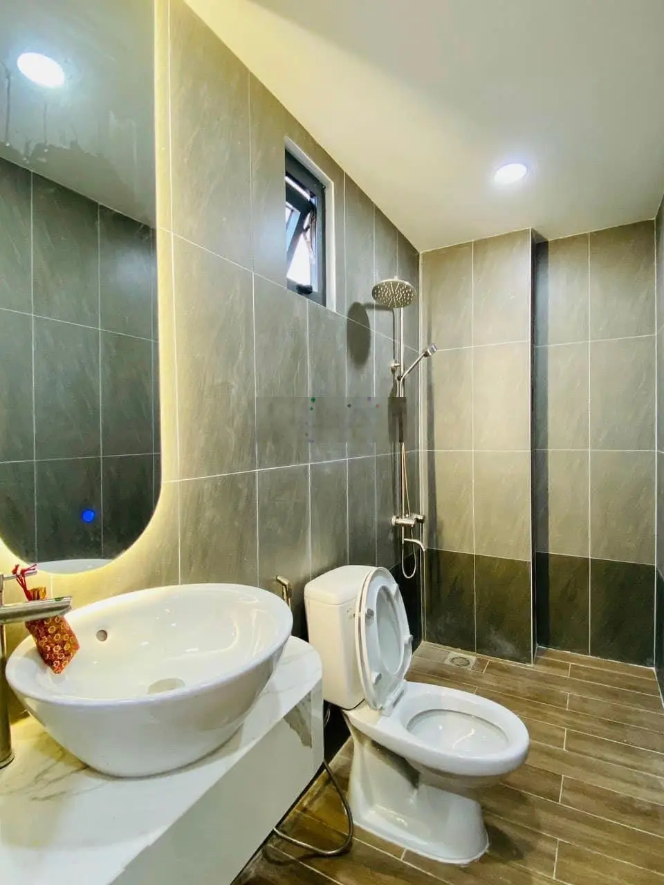 Chính chủ cần bán gấp căn nhà Lạc Long Quân, P11, Tân Bình - 48m2 - Hợp đồng thuê: 16tr