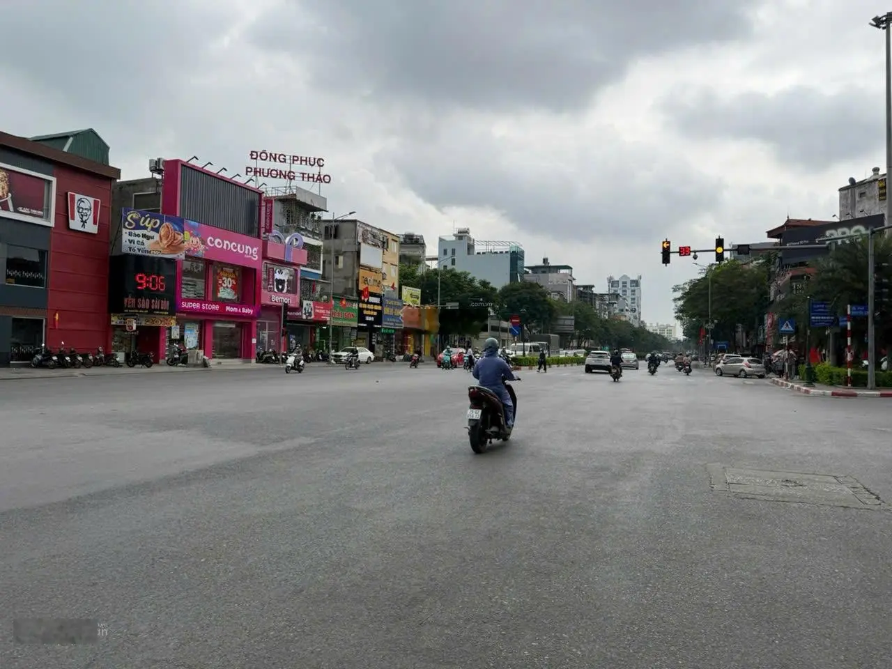 Cần bán nhà mặt phố Nguyễn Văn Cừ Long Biên Hà Nội