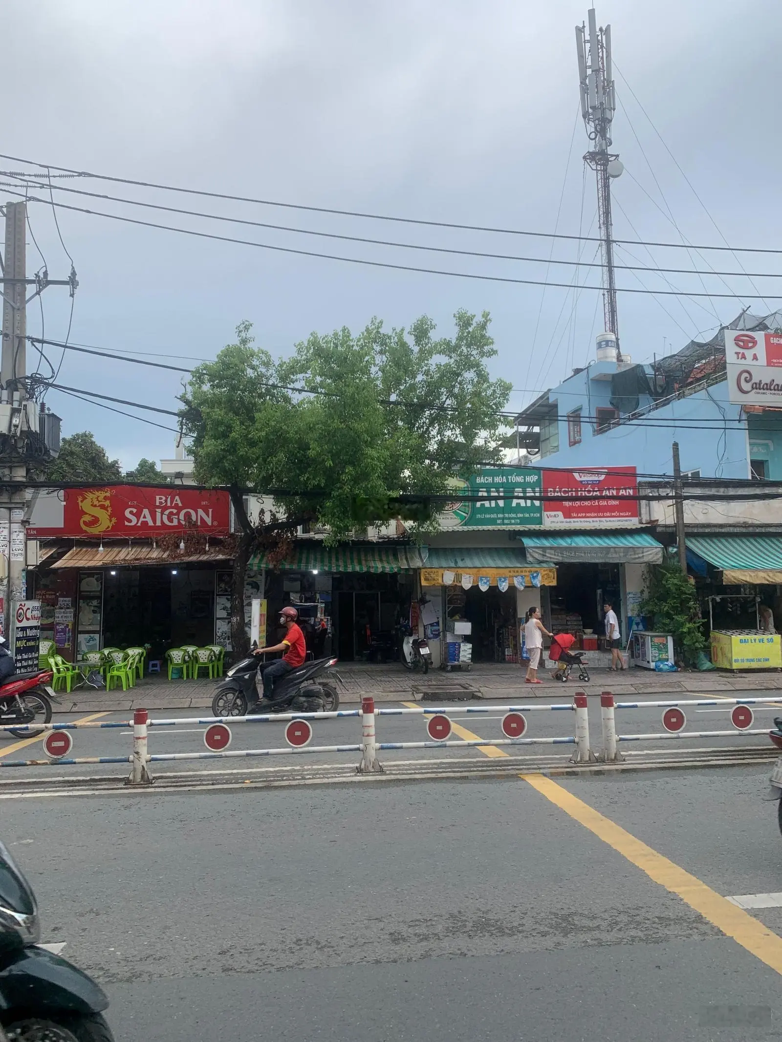 Bán nhà đất mặt tiền đường Bình Trị Đông ngay khúc Lê Văn Quới. DT ngang 9x55m giá 26tỷ5 TL