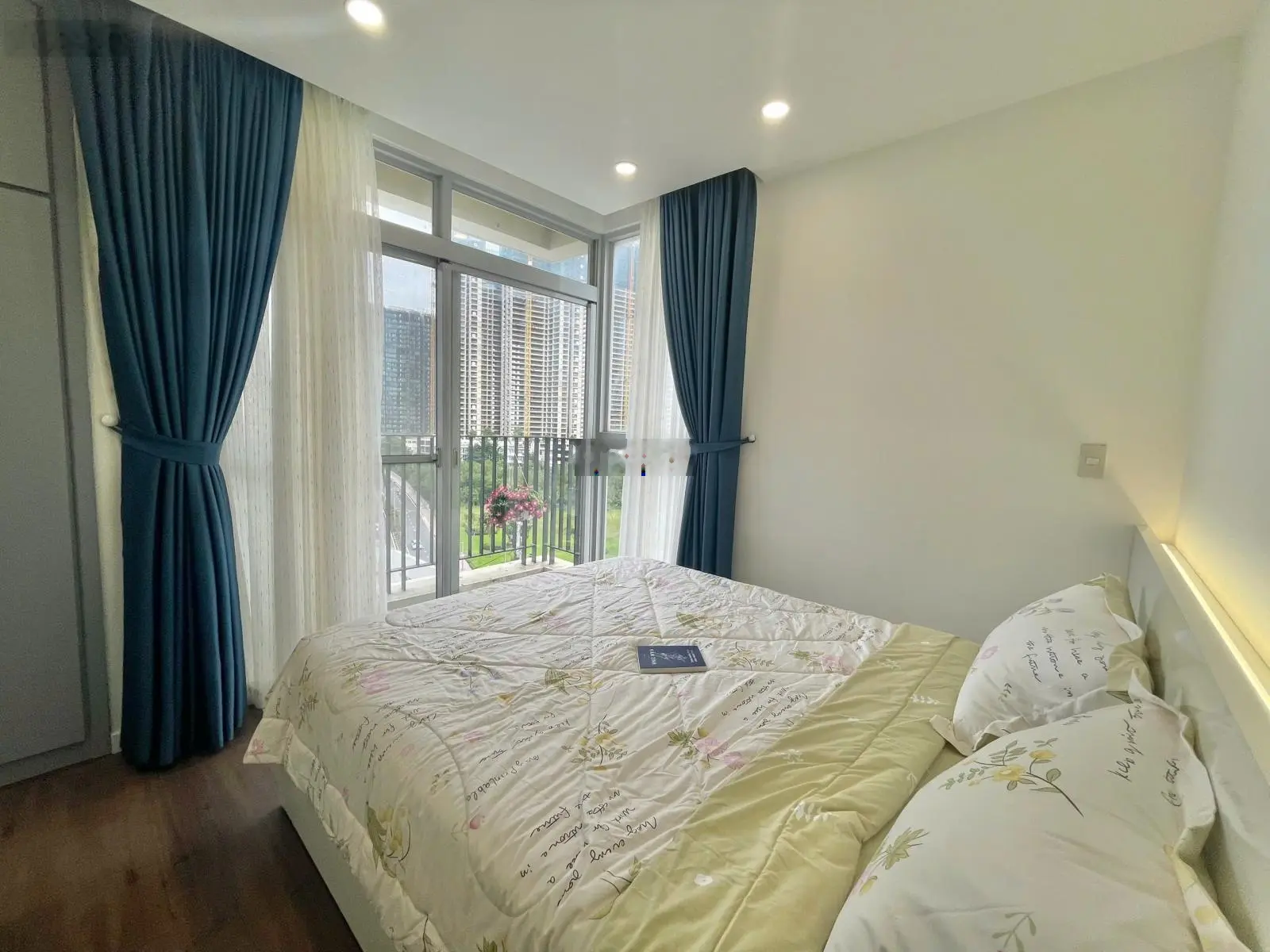 Bán gấp căn hộ Star Hill, Phú Mỹ Hưng giá tốt nhà đẹp