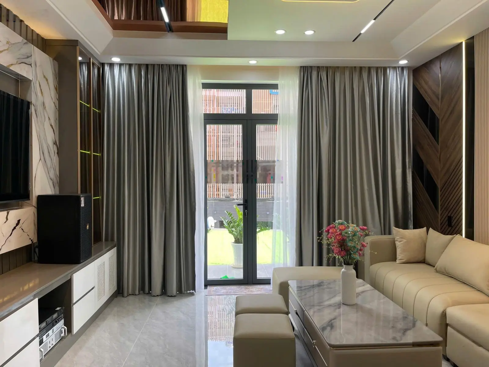 Mặt tiền 6 tầng đúc đường số 9 phường 8 ( phường 9 cũ) gò vấp giá rẻ 17.8 tỷ diện tích 96m2