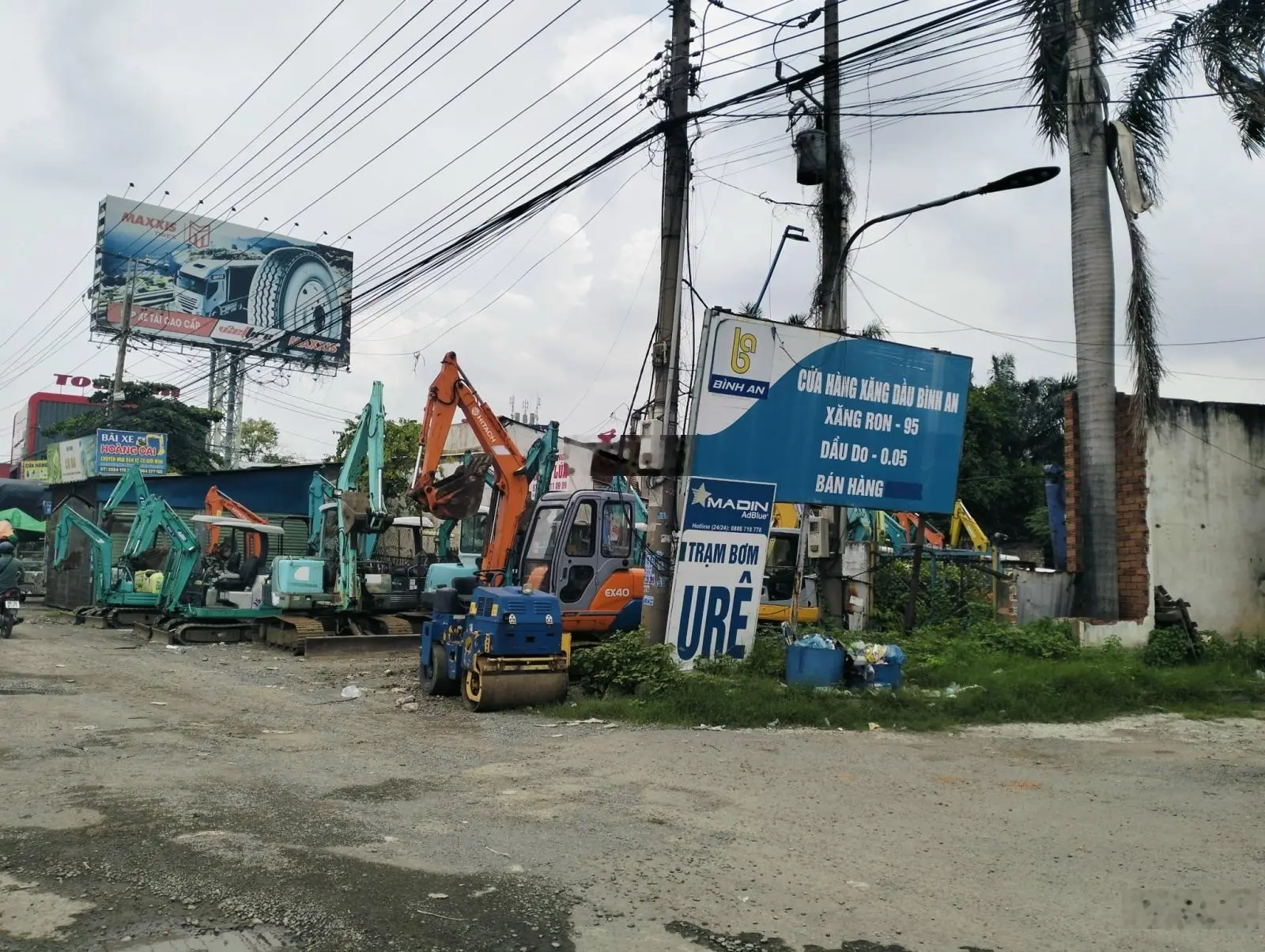 Đất mặt tiền góc đường Mỹ Phước Tân vạn - Xa Lộ Hà Nội. Trên đất có cho thuê 24tr/tháng.
