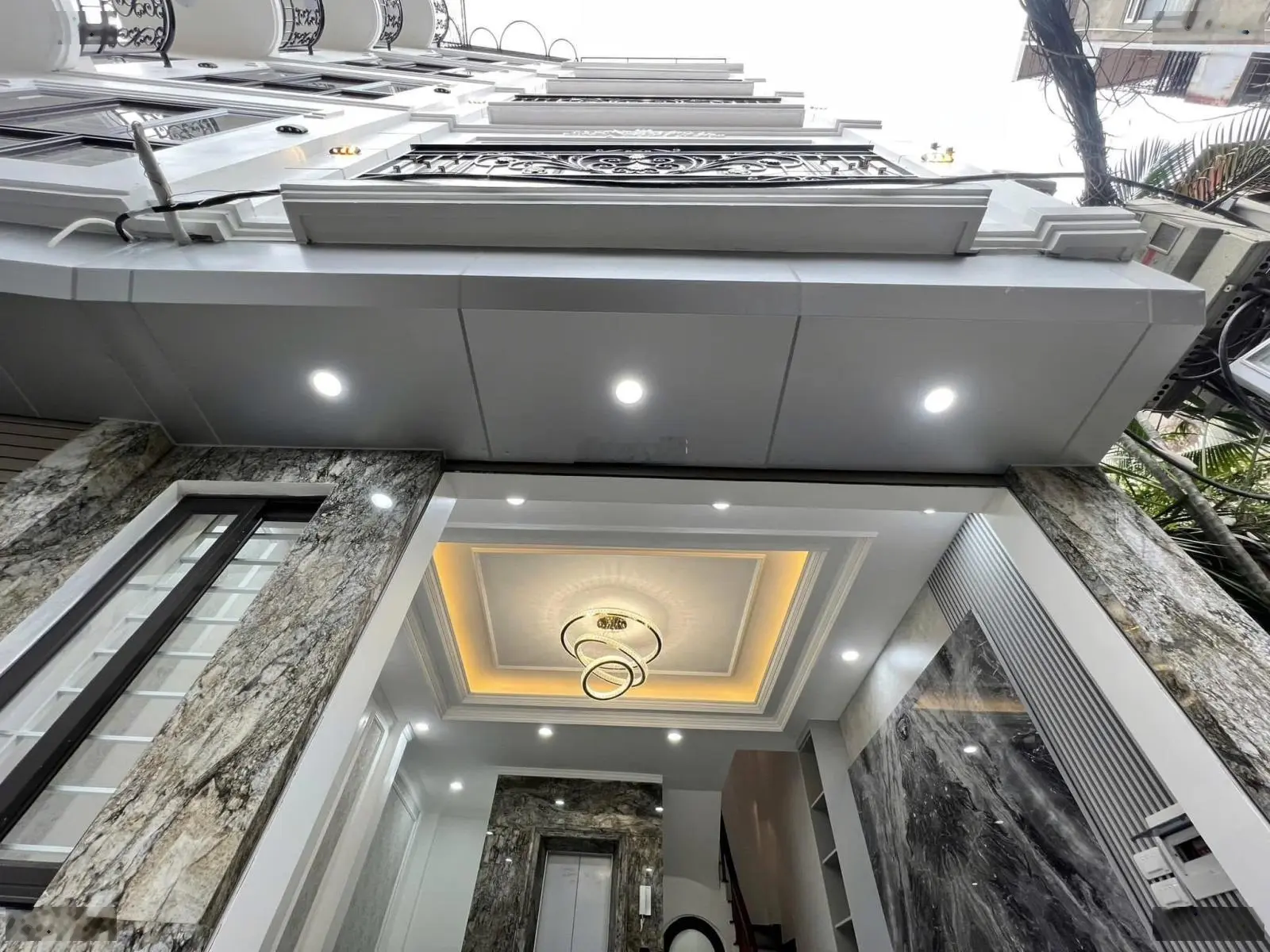 6 tầng thang máy nhà đẹp long lanh nội thất sang xịn 38 m2 - 6 tầng chỉ 8.9 tỷ