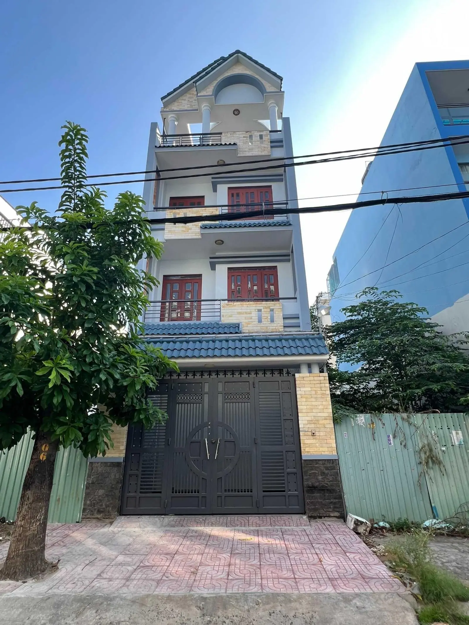 Bán nhà mới MT đường Số 27, Khu Tên Lửa, 5x20m, 3.5 tấm, gía 12.2 tỷ, Lh: 0935 721 *** Kim Hữu