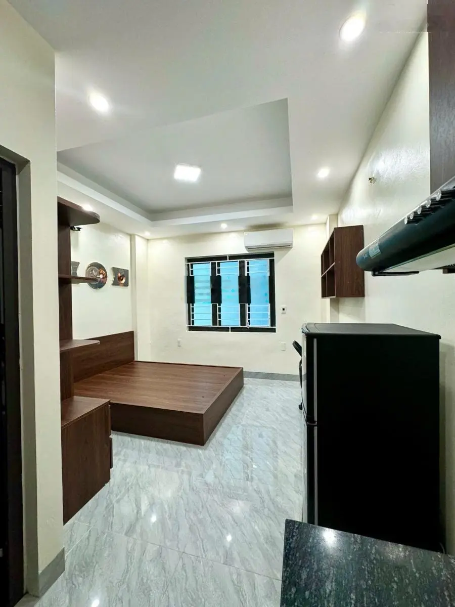 Bán gấp gà đẻ trứng vàng Phú Diễn 50m2 x 7 tầng 10 phòng khép kín full nội thất thang máy víp