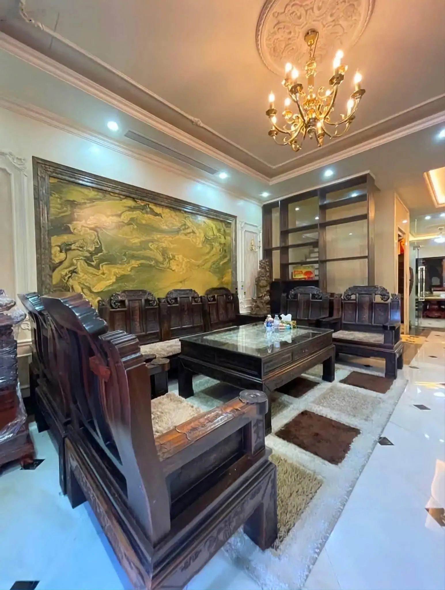 Siêu đẹp! Phân lô Hoàng Cầu, 2 ô tô tránh, vài bước ra hồ, ngõ thông tứ tung, kinh doanh đỉnh, 61m2