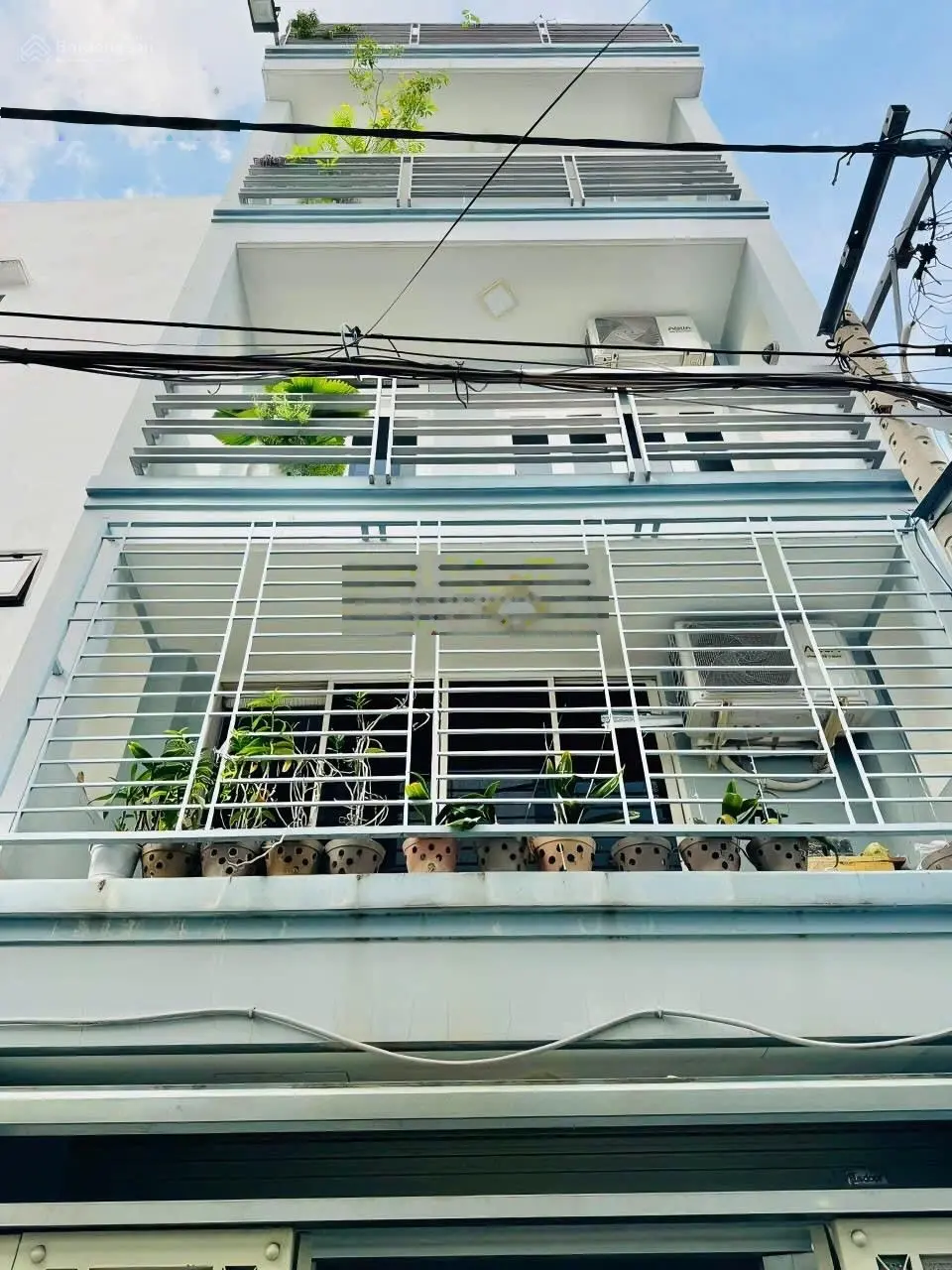 Chú Tân cần bán gấp căn nhà Hoàng Hoa Thám, P. 5, Bình Thạnh - Giá 3TỶ720/67,2m2, gần chợ Cây Quéo