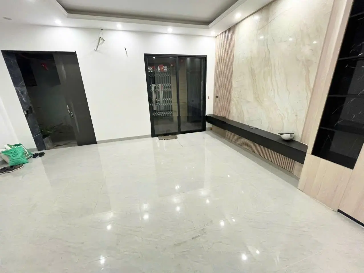 Bán nhà văn cao - liễu giai - ngõ thông - 20m ra phô 54m x 6 tầng giá 13.8 tỷ