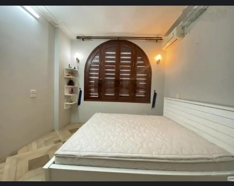 Còn xót! Hào Nam, ô tô tránh, phân lô, tương lai mặt phố, văn phòng, kinh doanh đỉnh. 70m*4T