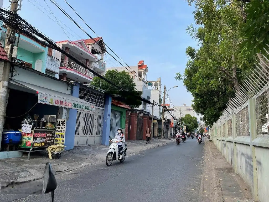 Bán nhà 4 tầng 100m2 hoàn công đủ có hồ cá koi siêu đẹp, MTKD sầm uất ngay Đặng Văn Bi - Trường Thọ