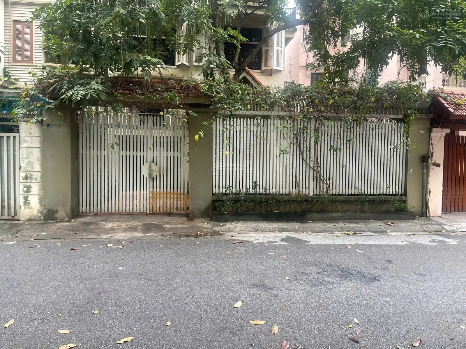 Biệt thự đẹp nhất - Mỹ Đình 2, cạnh Hàm Nghi, 200m2 MT 10m, khu vực Toàn Tướng Quân Đội, Công An
