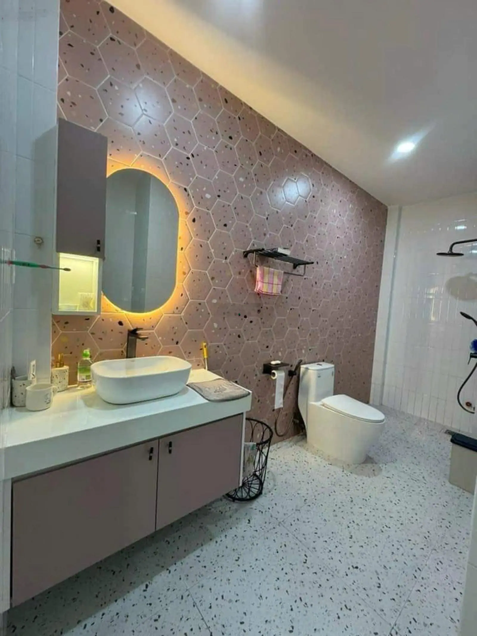 Duy nhất nhà Hồ Văn Huê, Q. Phú Nhuận, 3 tỷ 100 triệu, 1 trệt 2 lầu, 52m2 sổ hồng riêng chính chủ