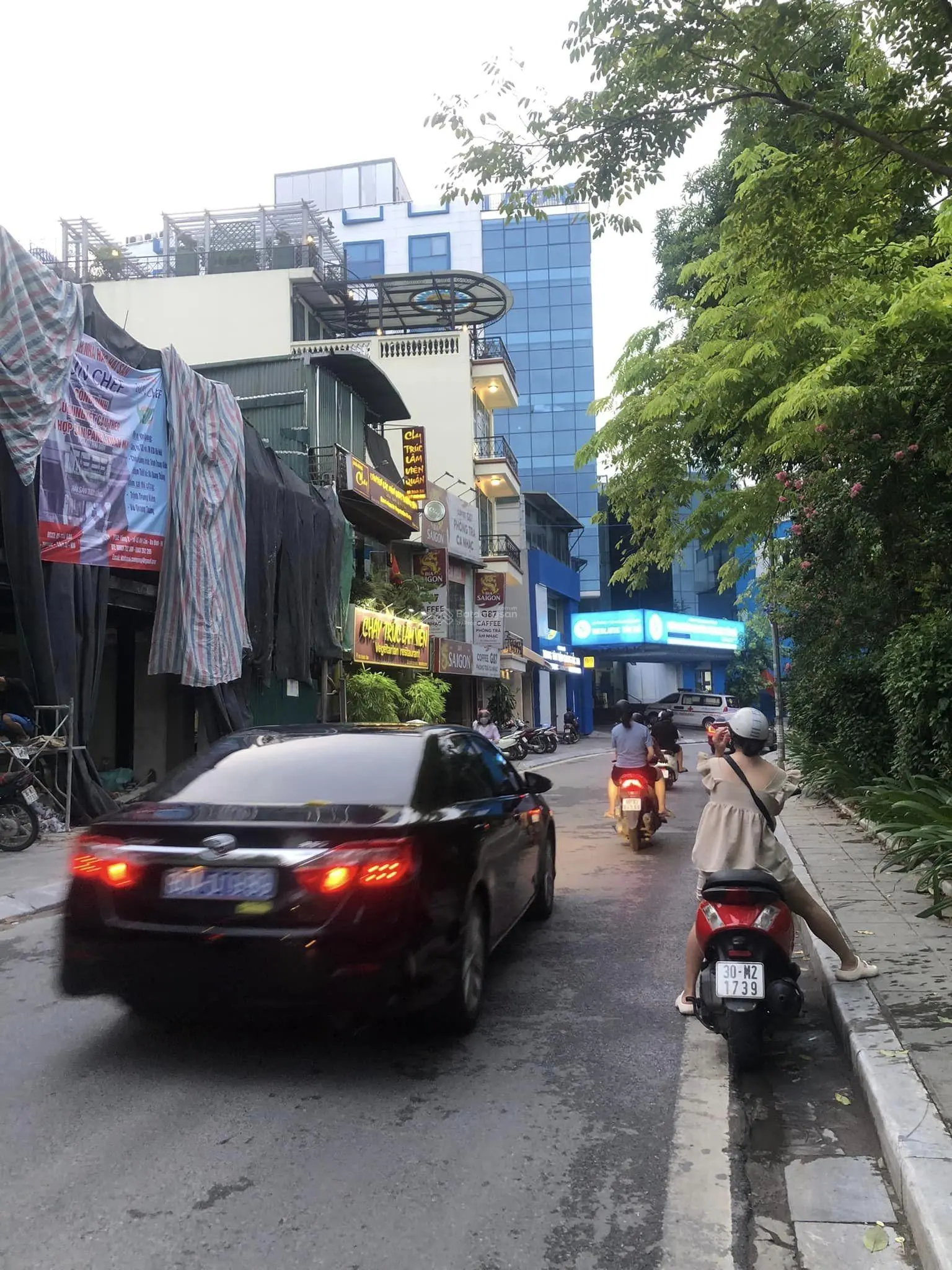 Chính chủ bán đất 10m ra phố Nguyễn Chí Thanh ôtô vào thoải mái kinh doanh tốt cho thuê 100tr/tháng