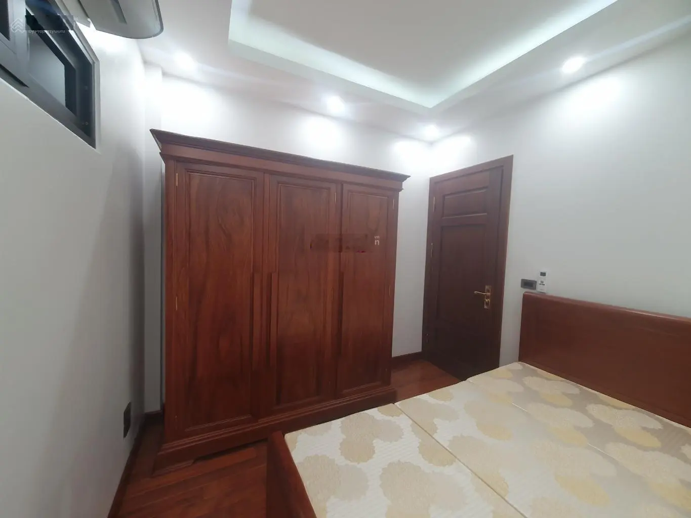 Nhà - Sài Đồng - dân xây sang - xịn - tặng full nội thất gỗ xịn - phân lô - oto DT 40 m2 x 4 tầng