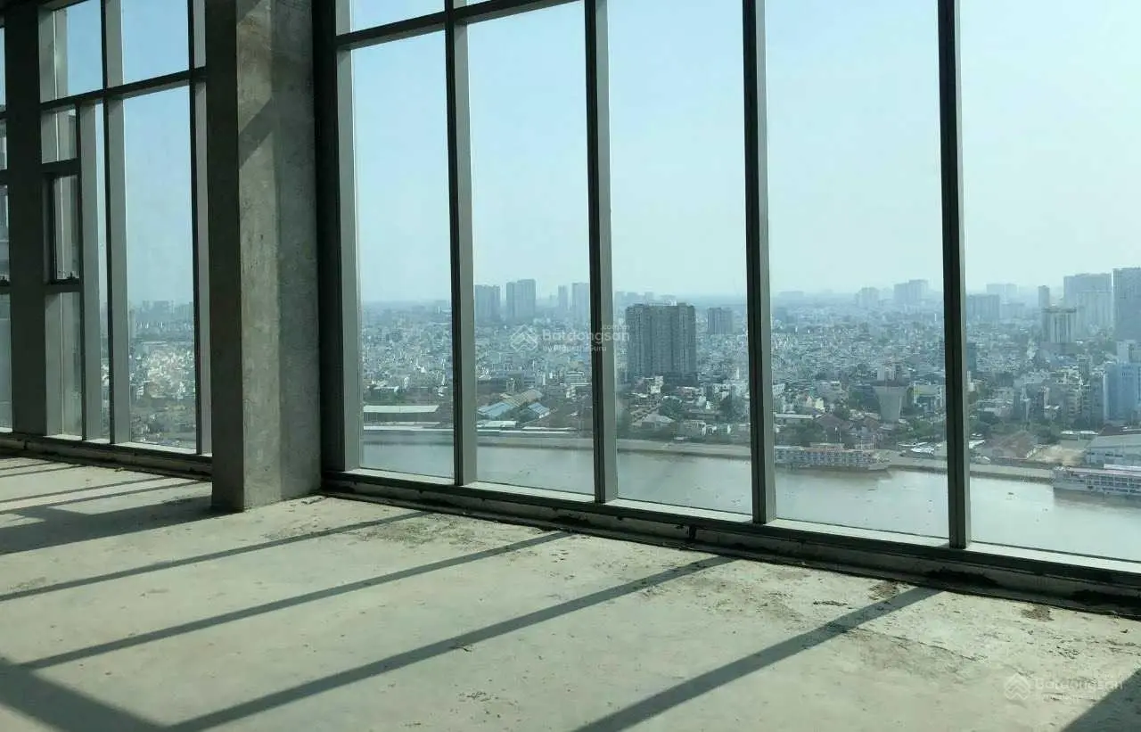 Cập nhật các căn hộ đặc biệt, siêu hiếm 4 PN - duplex-penthouse đang bán. LH: 0708 899 *** Hoàng Phú