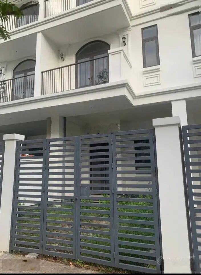 Bán biệt thự đẹp tại La Vida Residences, 6,2 tỷ, 92,5m2, nhiều tiện ích, uy tín