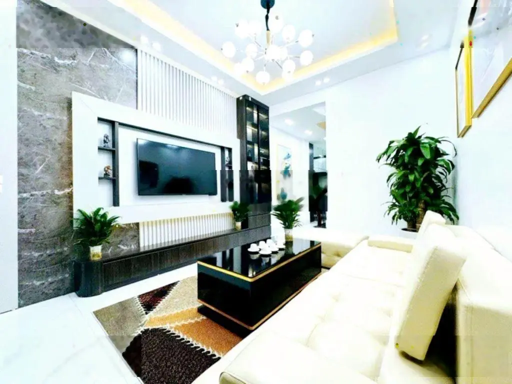 Nhà mới đẹp, Hoàng Văn Thái, 5 phòng ngủ, 38m2, 4 tầng, Mercedes đỗ cổng, chỉ nhỉnh 6 tỷ