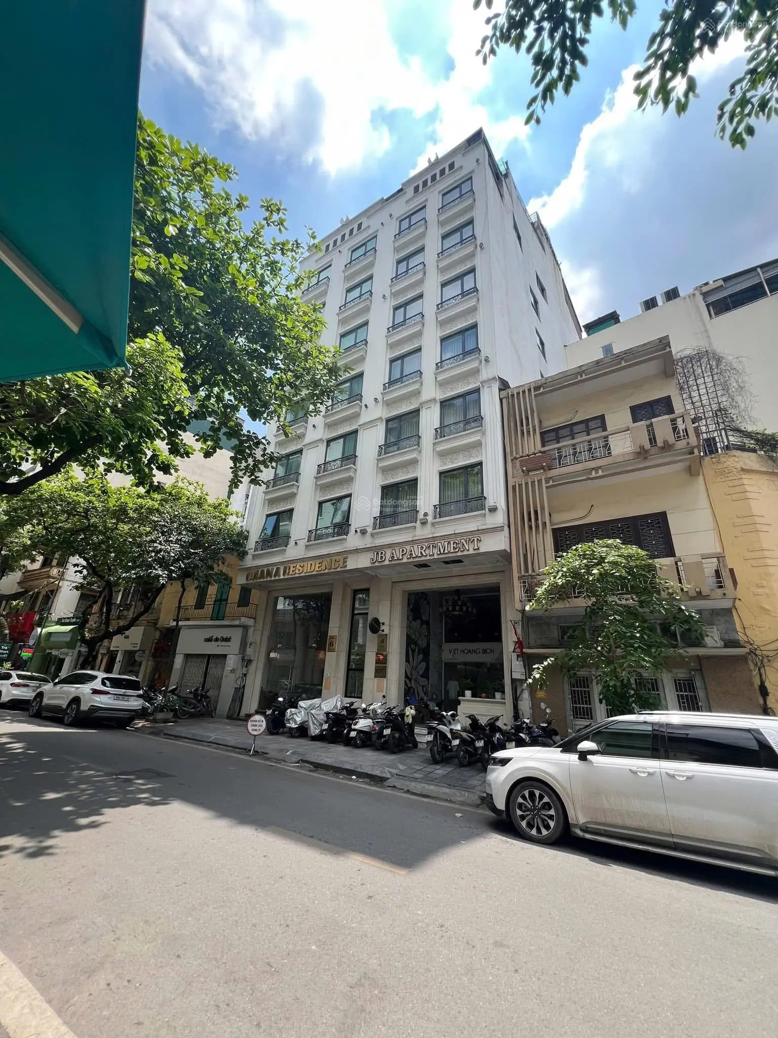 bán nhà phố duy tán cầu giấy , 100m2 4 tầng , mặt tiền 4m , đường 10 mét , kinh doanh đỉnh , 39 tỷ