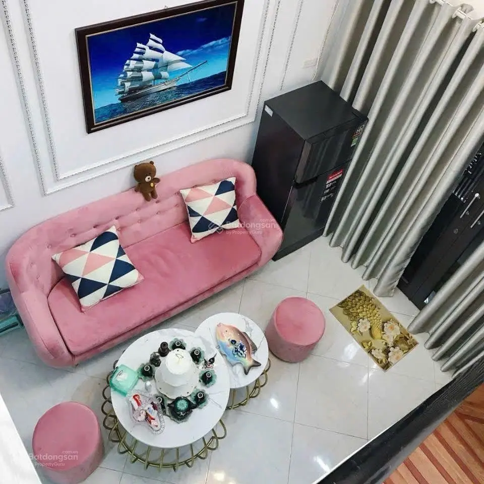 5.2 tỷ, DT 23m2 tầng 2, 3 tầng, gác lửng, 2 ngủ, 50m ô tô tránh, ngõ Thông Phong, Đống Đa