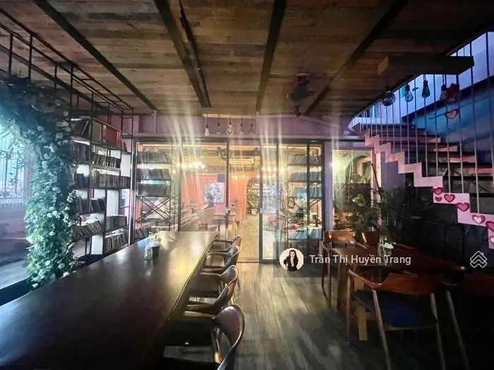 Bán tòa 190m2 mặt phố lớn Nguyễn Văn Huyên, 190m2 9 tầng 1 hầm, 2 thang máy phòng cháy vip, 150 tỷ
