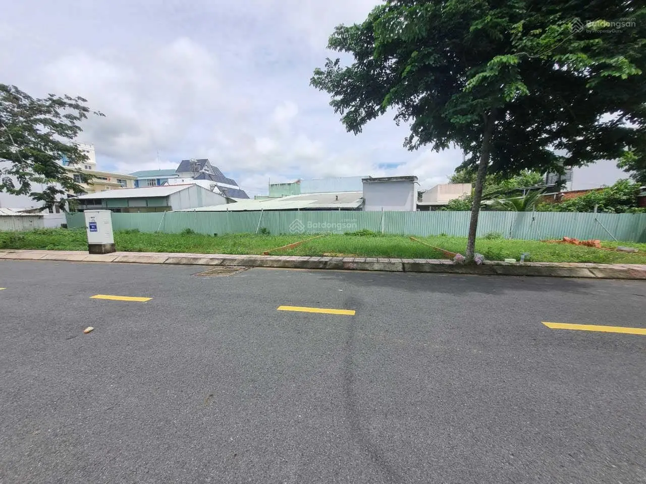 Bán lô đất hẻm 7m, sát chợ Đệm, 52m2, Sổ hồng sẵn công chứng ngay, XD tự do. Giá thật.