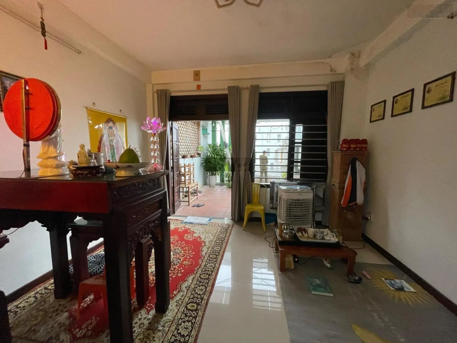 3 tầng đường 10m5 Sát Cách mạng tháng 8 chỉ 5ty950 có thương lượng