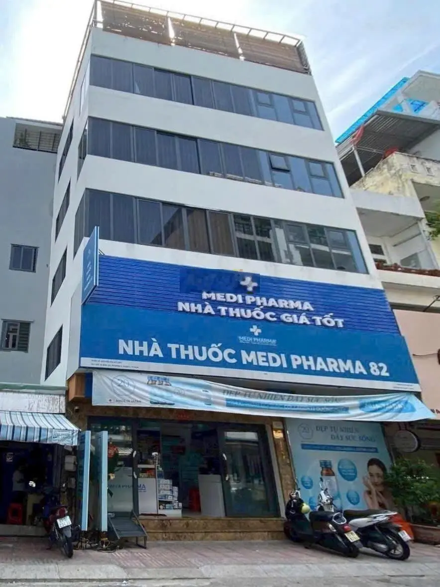 Bán nhà mặt tiền Cao Thắng, ngang khủng 8m. 7 tầng - có thang máy. Chủ giảm tổng 5 tỷ, Quận 10