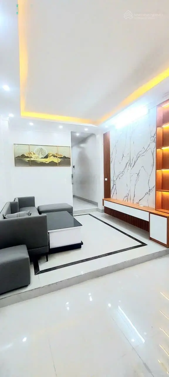 Cần bán nhà 5 tầng thang máy trung tâm phố cổ Hà Đông, gần chợ Hà Đông