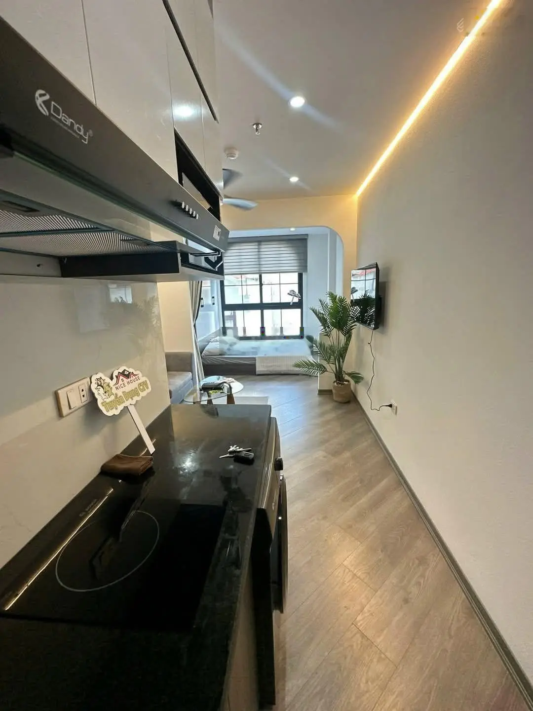 Bán nhà riêng 2 mặt ngõ Nguyễn Chí Thanh, phân lô, ô tô tránh, 21 PKK, DT 1.5 tỷ 96m x 8T x 5.5m MT