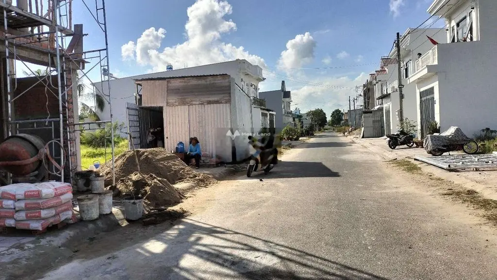 ĐẤT NỀN ĐƯỜNG 7A GẦN UB, MINH LINH,P5,TPVĨNH LONG