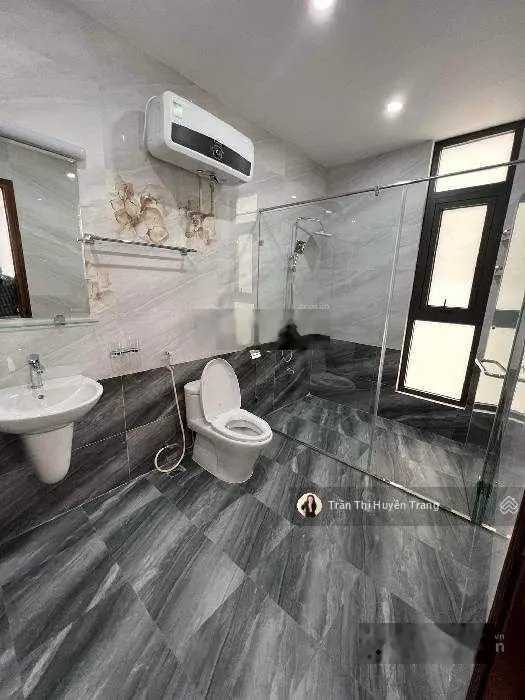 Tòa văn phòng đường Bưởi 68m2 8 tầng thang máy, lô góc, ô tô tránh, mặt tiền 8m, 20.5 tỷ 0973 355 ***