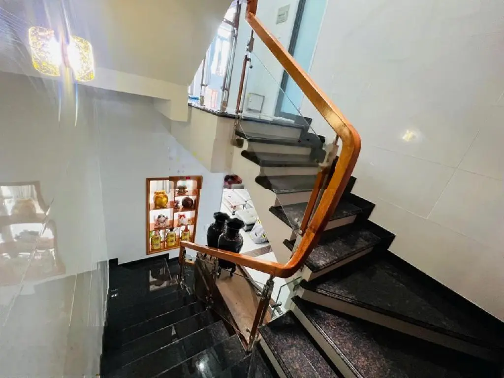 Bán nhà đẹp - mới - tặng nội thất khu vip cát lái quận 2 - 96m2 - giá chỉ 9,3 tỷ