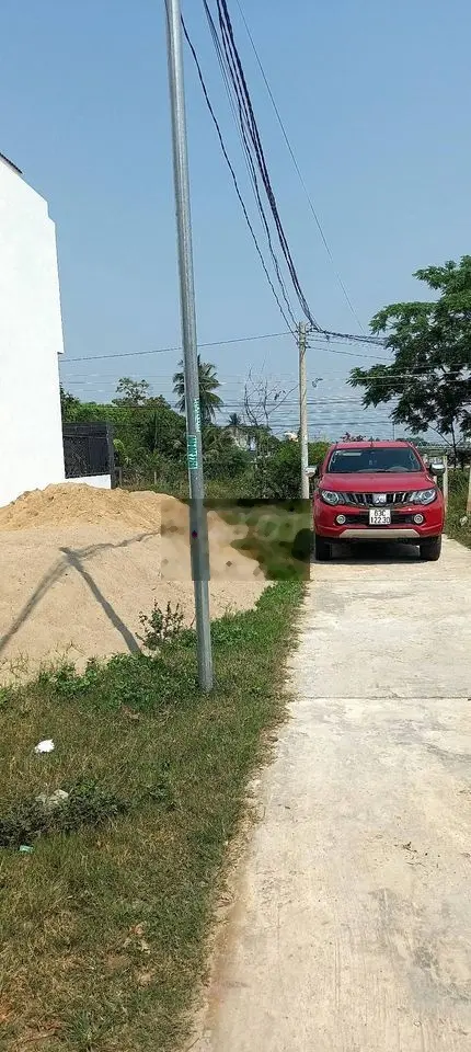 Bán nhà 3PN, view sông thoáng mát, có sân đậu Ô tô