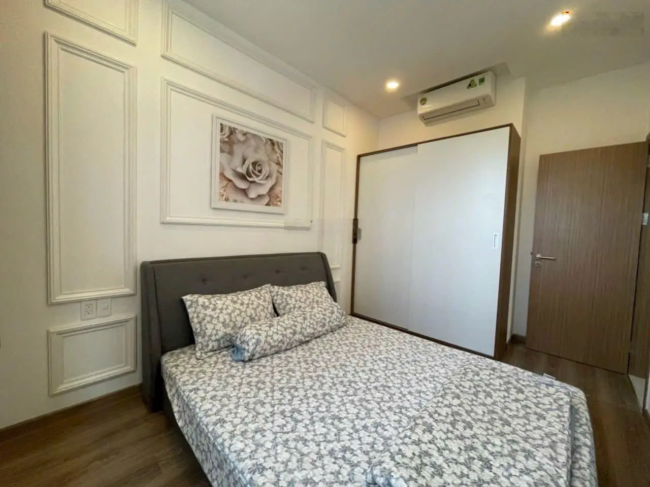 Bán căn hộ Habitat ngay cổng KCN Vsip1 3pn 2wc 93m2 full nội thất 2.8tỷ đang cho thuê 15tr/tháng