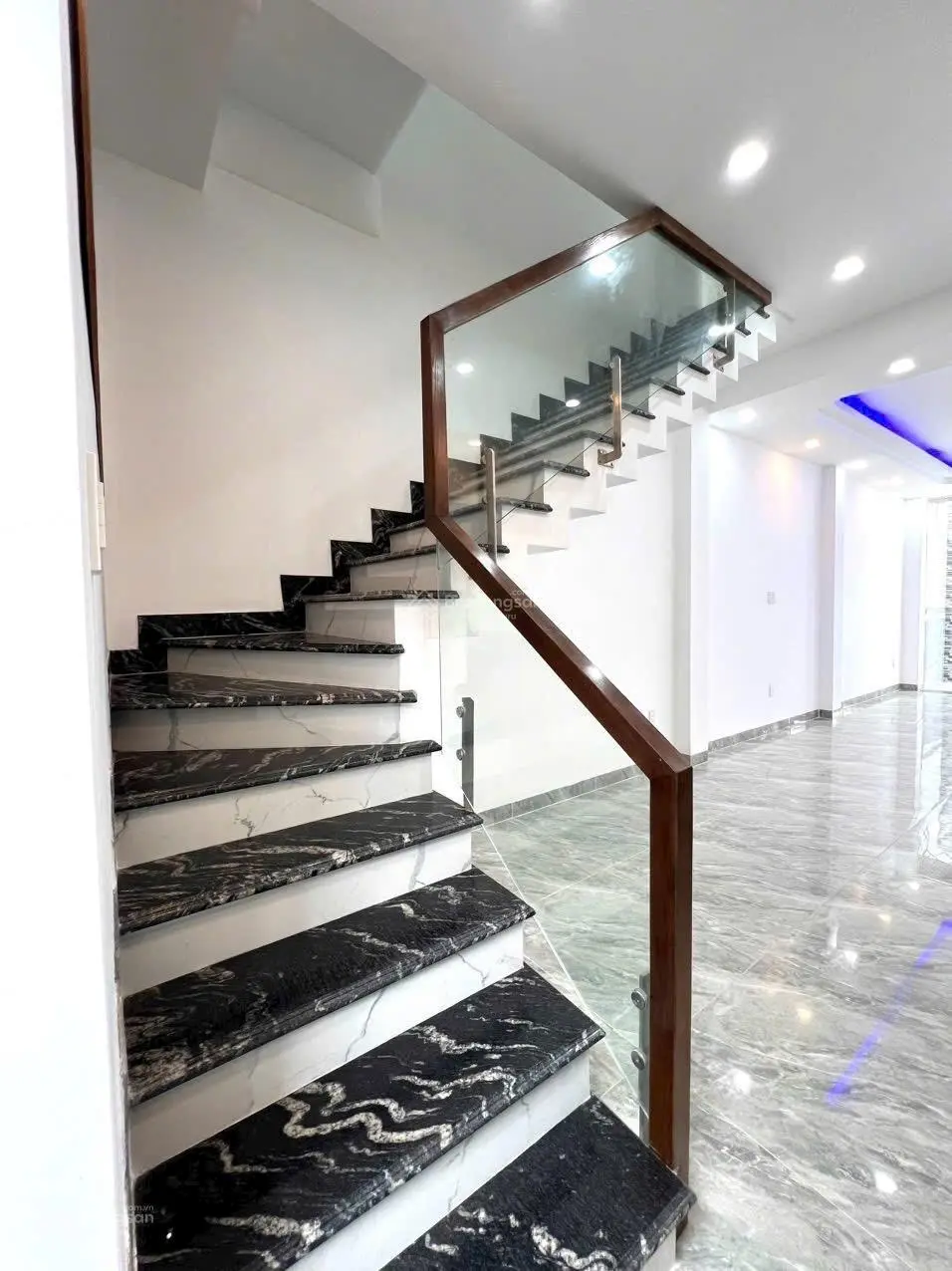 Bán nhà mới 1trệt 2lầu, KDC Nam Khang Nguyễn Duy Trinh, P. Long Trường, Q9, hoàn công đầy đủ