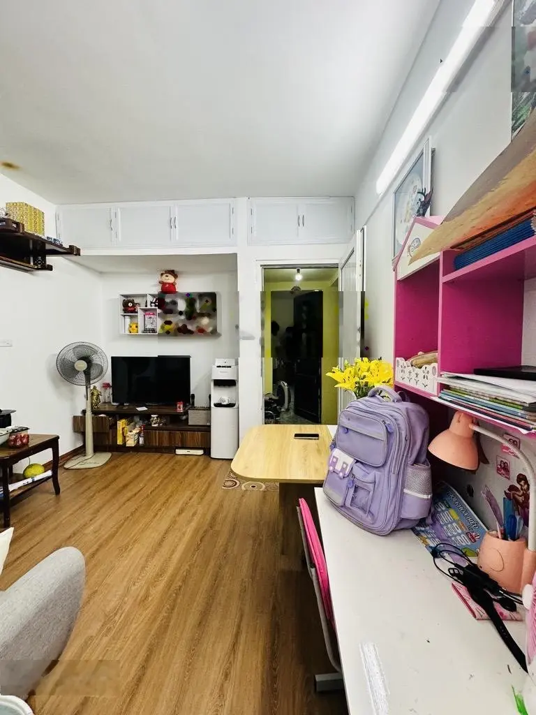 Bán siêu phẩm tập thể Thái Thịnh, mặt phố - nhà mới - ô tô đỗ cửa, 50,4 m2, giá 2,65 tỷ