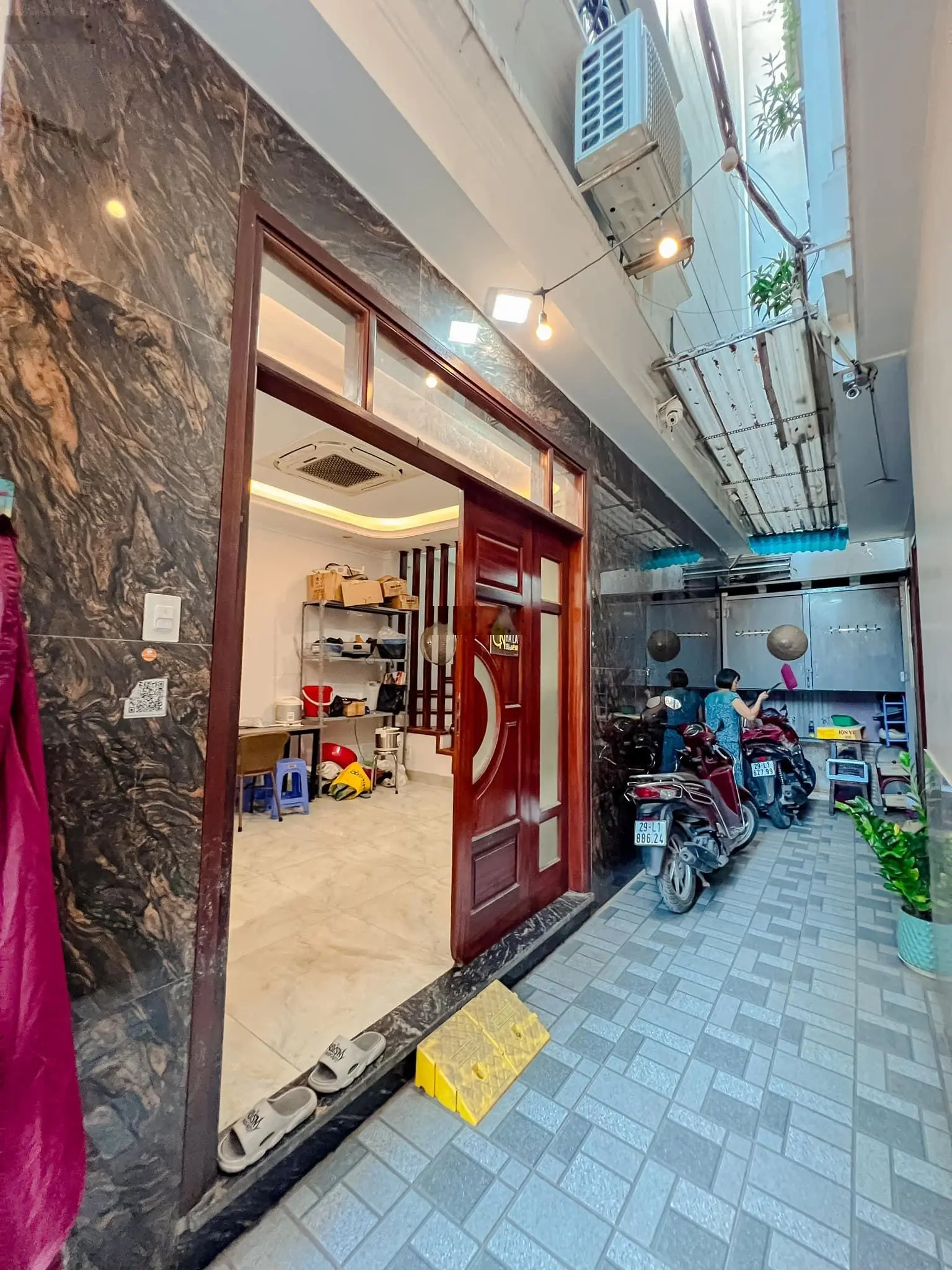 Nhà đẹp ở luôn - gần phố - 3ngủ đầy đủ công năng - vị trí cực đẹp - thông số hoàn hảo - giá 5,85tỷ