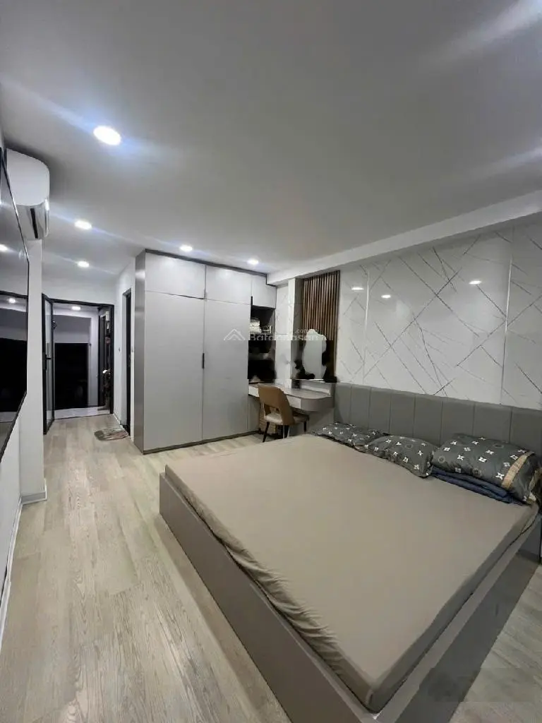 Bán nhà Thanh Bình 5 tầng đẹp ngõ thông ,gần đường oto tránh ,trung tâm Mỗ Lao gần làng Việt Kiều
