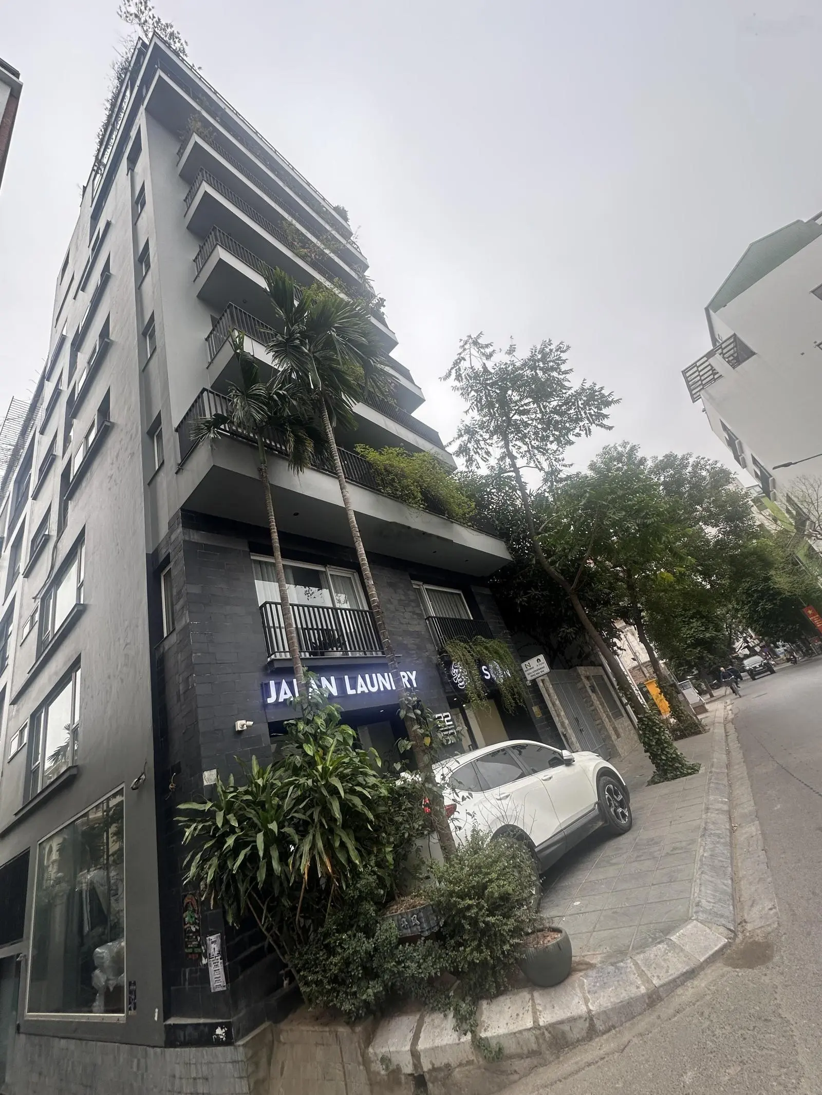Bán toà nhà 10 tầng DT666m2-MT25m-lô góc-ôtô 45 chỗ vào-View Hồ Tây-Phố Tây Hồ-Q.Tây Hồ.Giá: 262 Tỷ