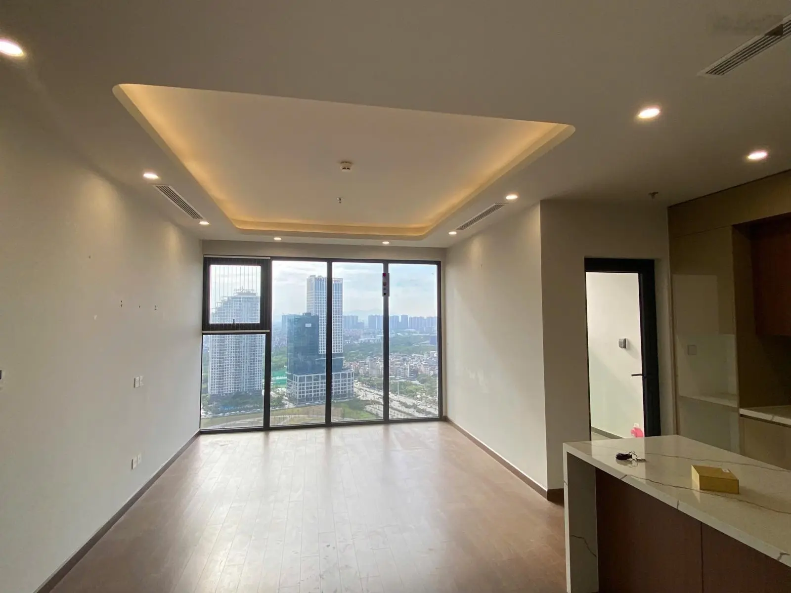 Bán căn hộ chung cư 3 PN tại The Matrix One, view công viên. Giá tốt
