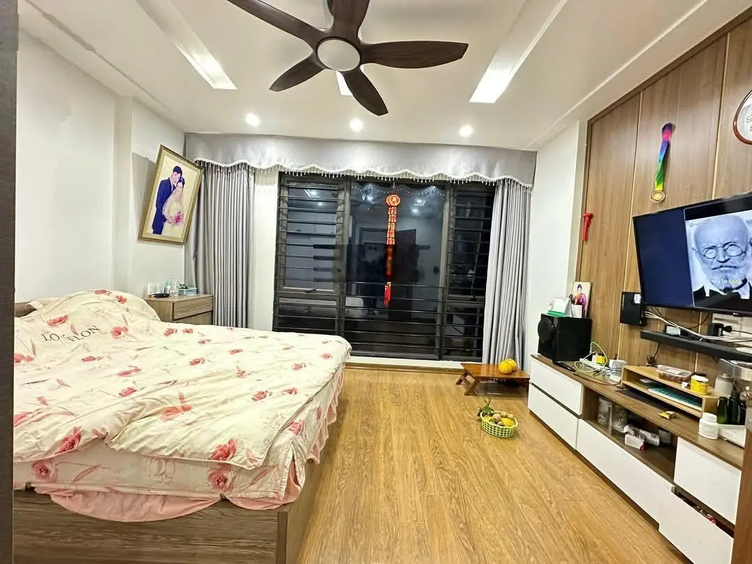 Quá đẹp, khu dịch vụ Cây Quýt, Hà Đông, DT 50m2, 5 tầng giá 11.6 tỷ, ôtô tránh, kinh doanh, an sinh