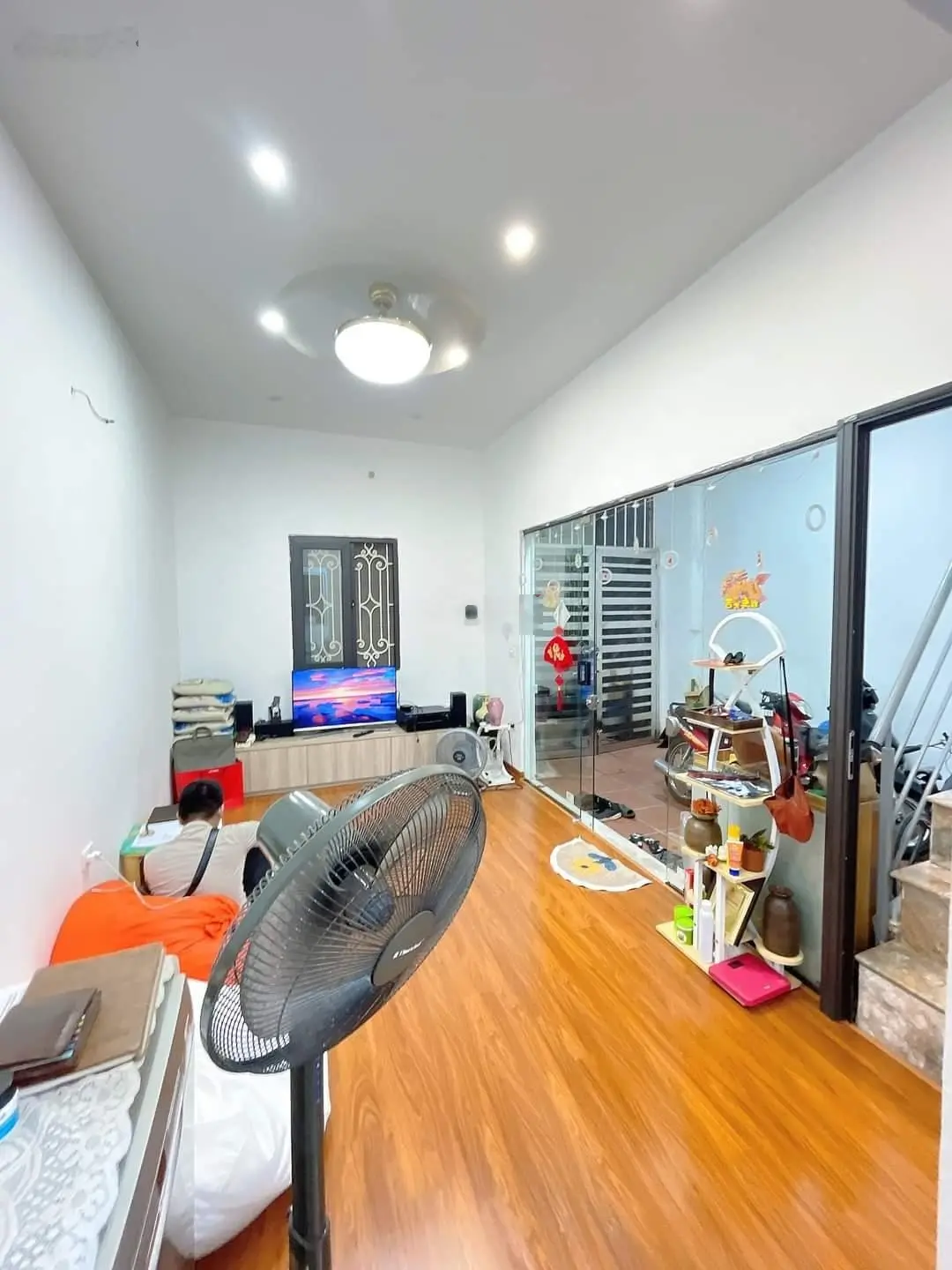 Bán nhà ngõ phố Thị Sáu Quận HBT Hà Nội DT 42m2 5tầng MT 5m giá 5,5 tỷ nhà đẹp ngõ thông thoáng