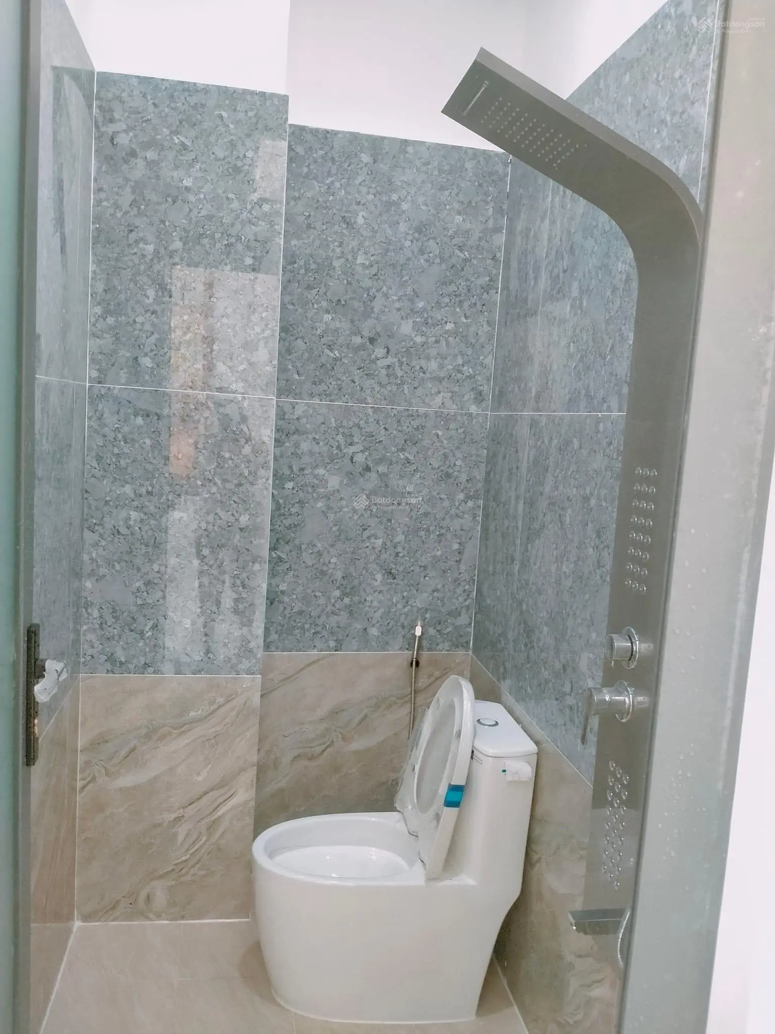 Cần bán căn nhà vừa mới xây song sổ riêng thổ cư 100% Đường 8m phường hóa an thành phố biên Hòa
