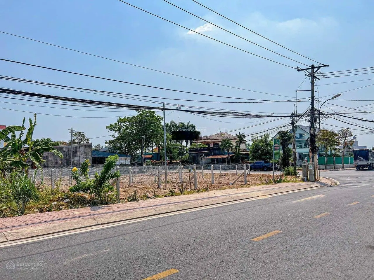 Mặt tiền Nguyễn Văn Tỷ 150m2 - siêu phẩm giá tốt ngay thị trấn, sổ hồng riêng