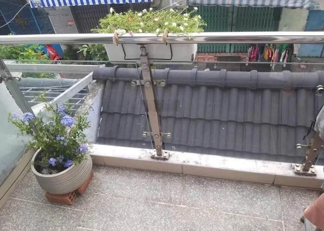 Cần vốn lớn kinh doanh nên bán gấp nhà 80m2 , nằm ngay trung tâm tân phú