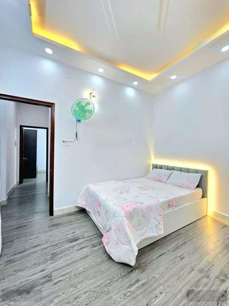 Về quê! bán gấp nhà 3 tầng đẹp - sát mặt tiền trần xuân soạn- cư xá nh - lâm văn bền 36 m2 3.x tỷ