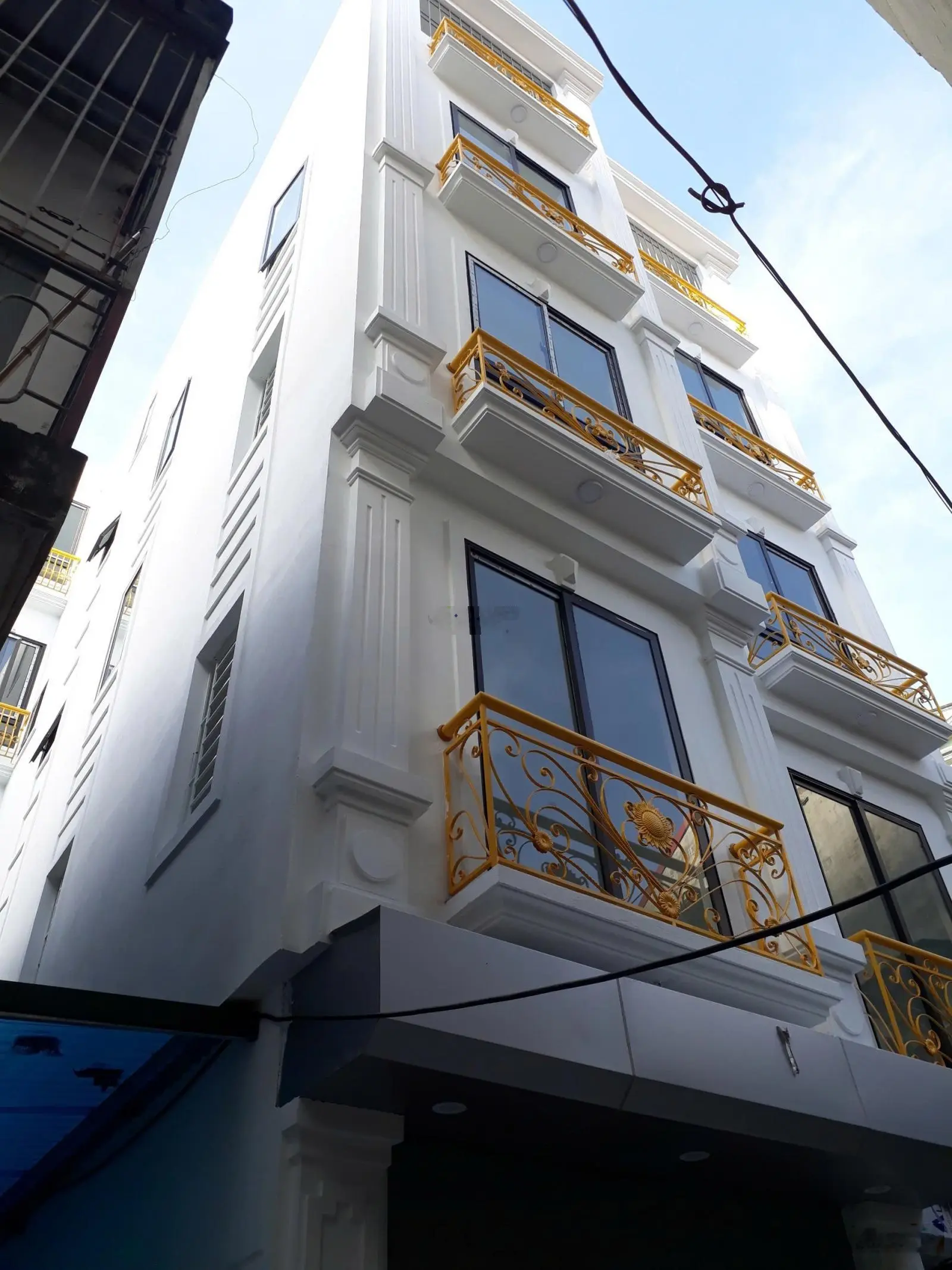 Chỉ 3,6 tỷ có nhà 5t full nội thất. Ngay trục chính ô tô tránh sát kđt Đô Nghĩa. Gần ngay Dương Nội
